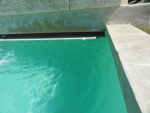 Volet piscine au design moderne Béziers